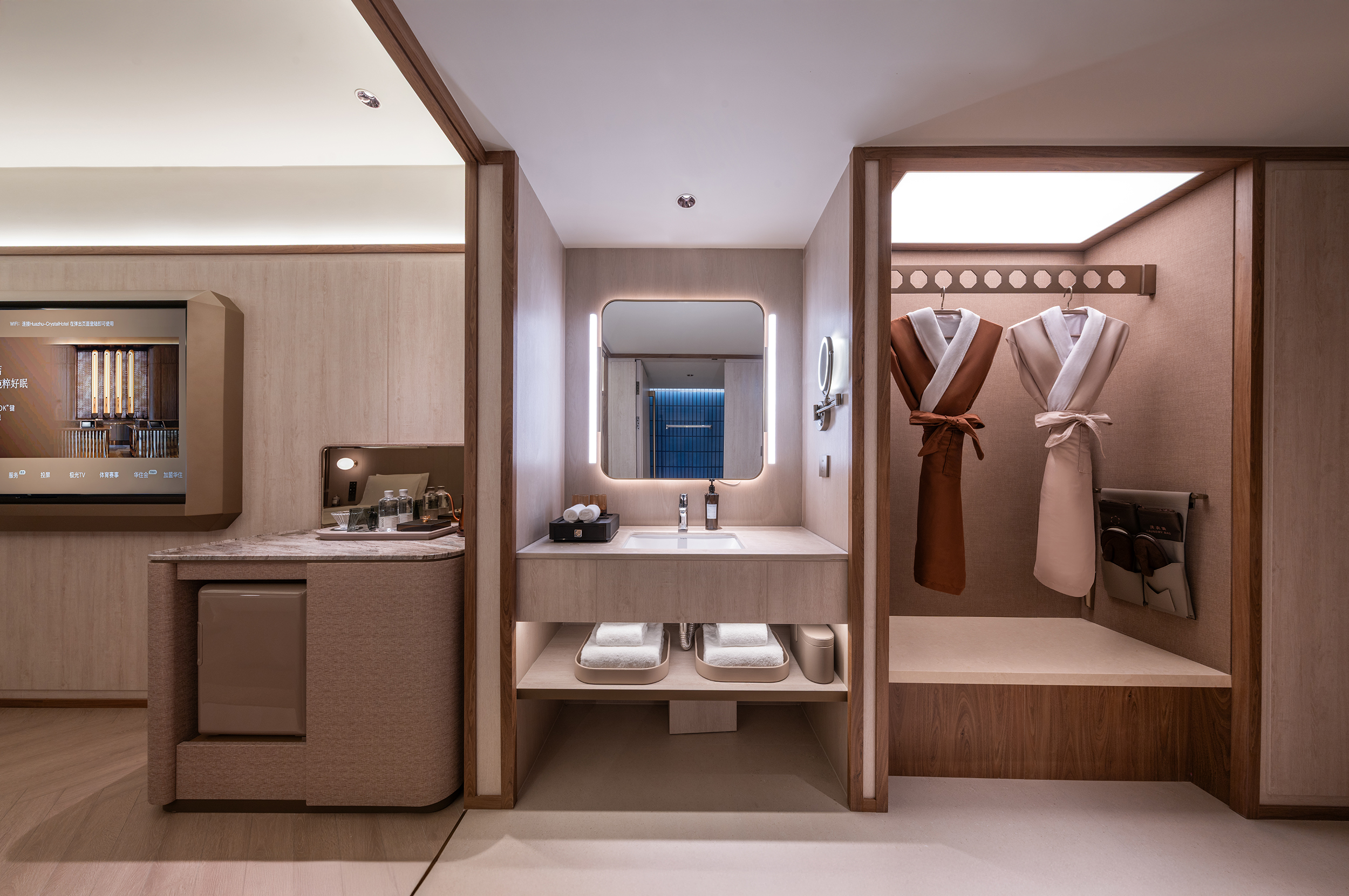 豪華雙床房（陽光滿屋，城市夜景、65寸可投屏電視）