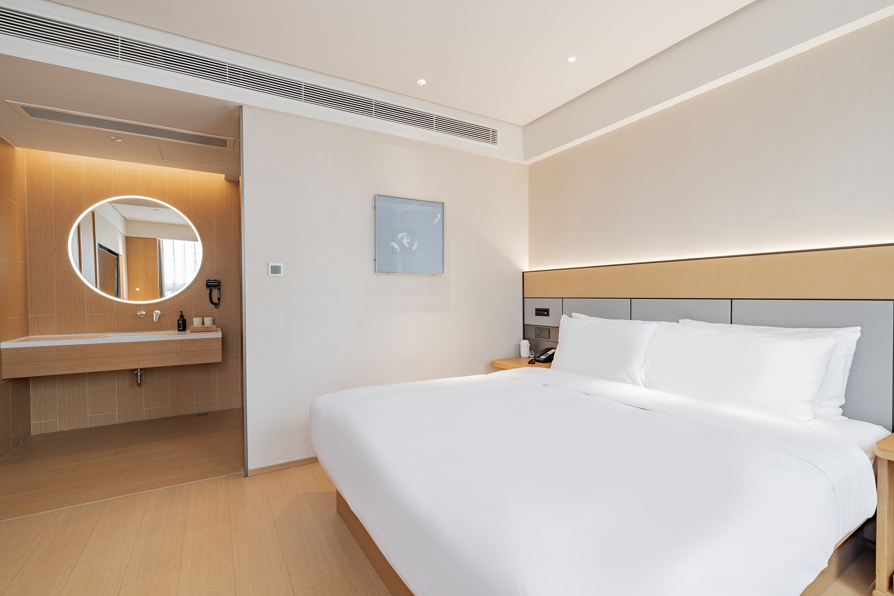 特价大床房（可投屏65寸电视+金可儿床垫+智能马桶）