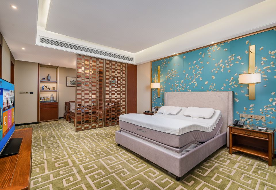 數字睡眠大床房（可升降、一鍵入眠、實時數據）