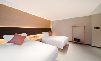 Galaxy Star Fashion Hotel (Taizhou Jiaojiang East Business District)