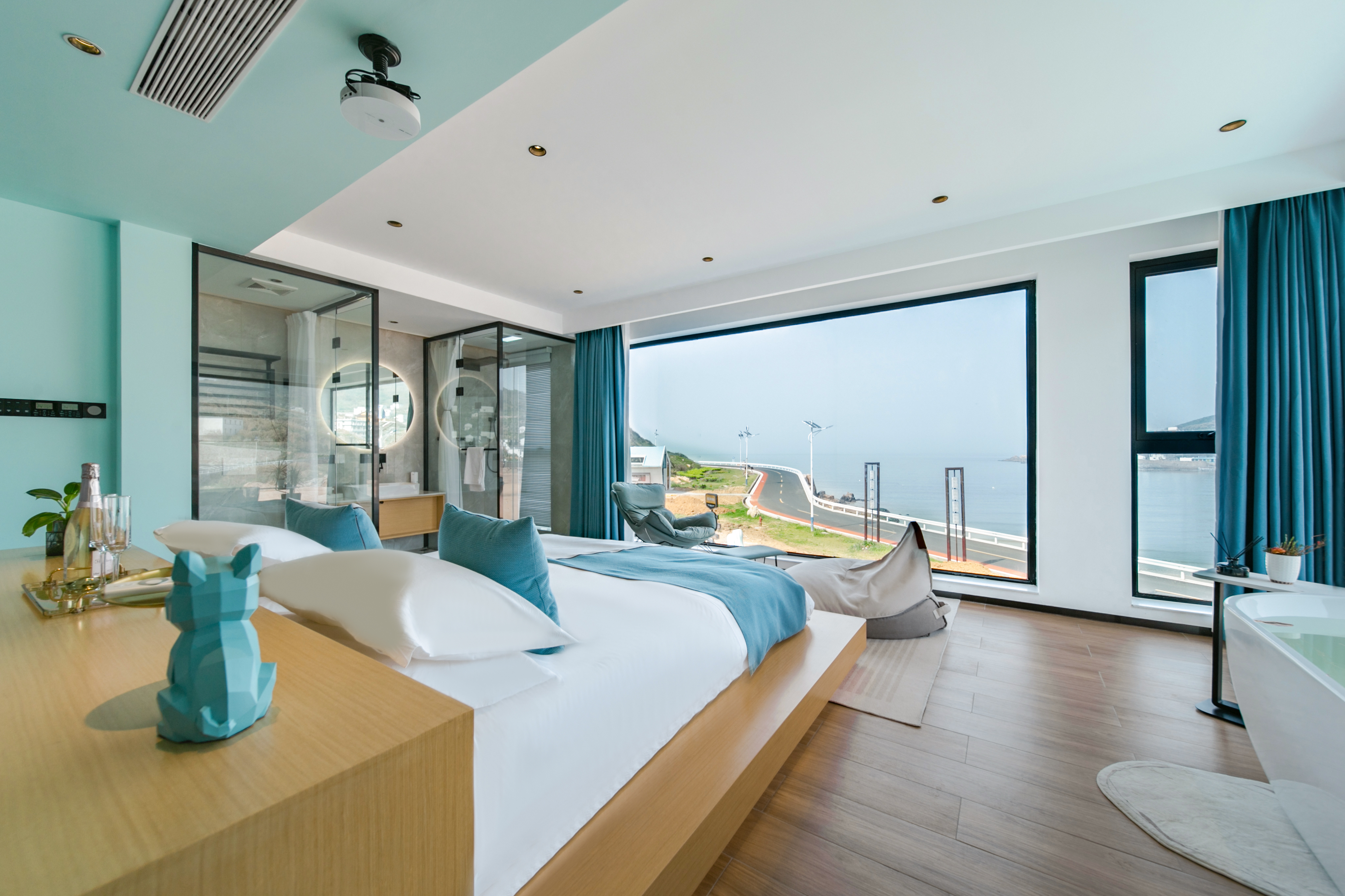 龍利魚·海景投影浴缸大床房