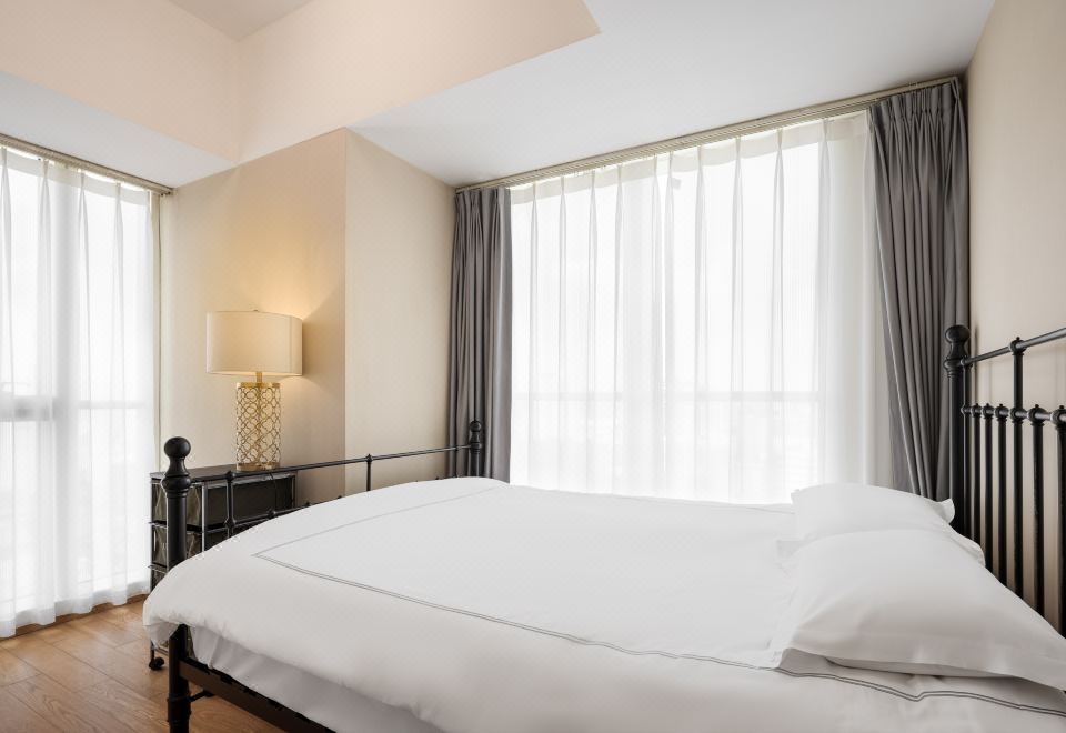 太古观景两室一厅双衞套房（落地窗+烘乾洗衣机+投影