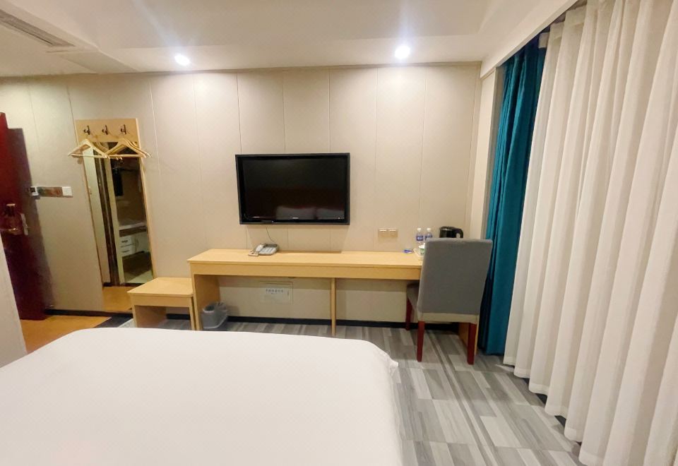 Jinting Hotel (Yanbian High-speed Railway Station Central Square)Guestroom (Double Bed)