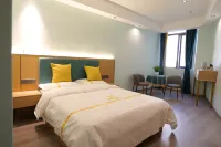 Nyima Haoyuan Grand Hotel