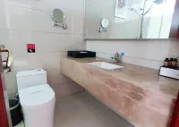 Zhenkang Loisse International Hotel