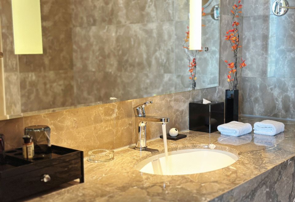 沉浸观影?影音大床房|巨幕观影|影视会员