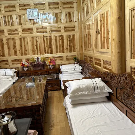 Zhaxi Yangzong Homestay