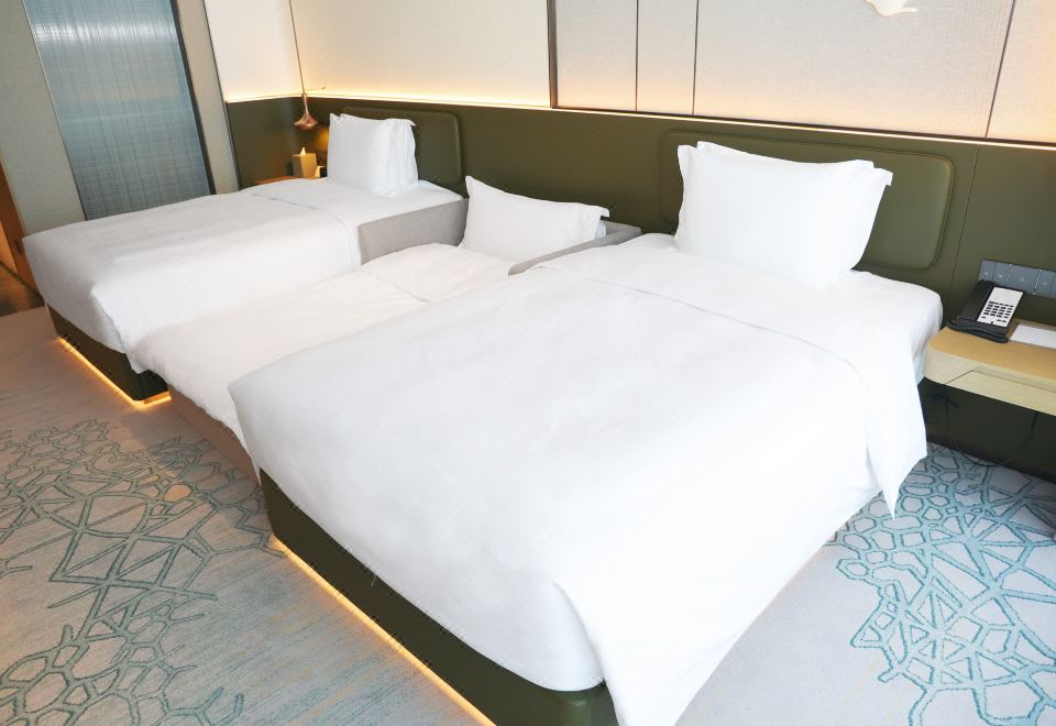 Crowne Plaza Jinan Runhua HotelCozy Family Room