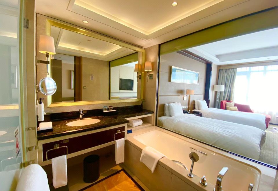 Wanda Realm TaizhouTwin Family Room