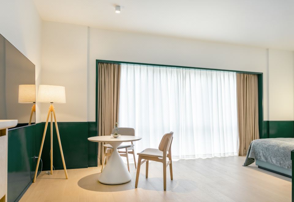 L8·大床房（輕奢風）