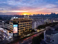 GangShe Rooftop View Hotel l (Guilin Two Rivers And Four Lakes Elephant Trunk Hill) Hotel di 