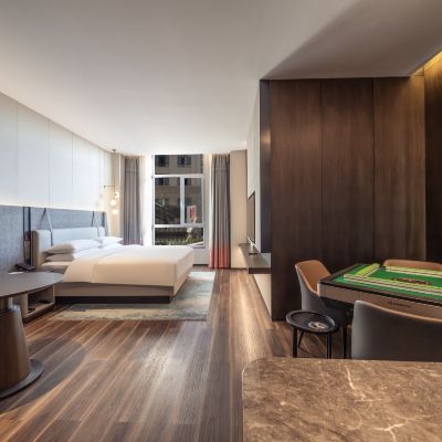 棋牌大床房 青島膠東國際機場華美達飯店優惠