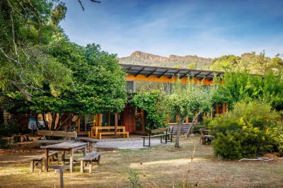 YHA Grampians Eco, Halls Gap Отели в г. 