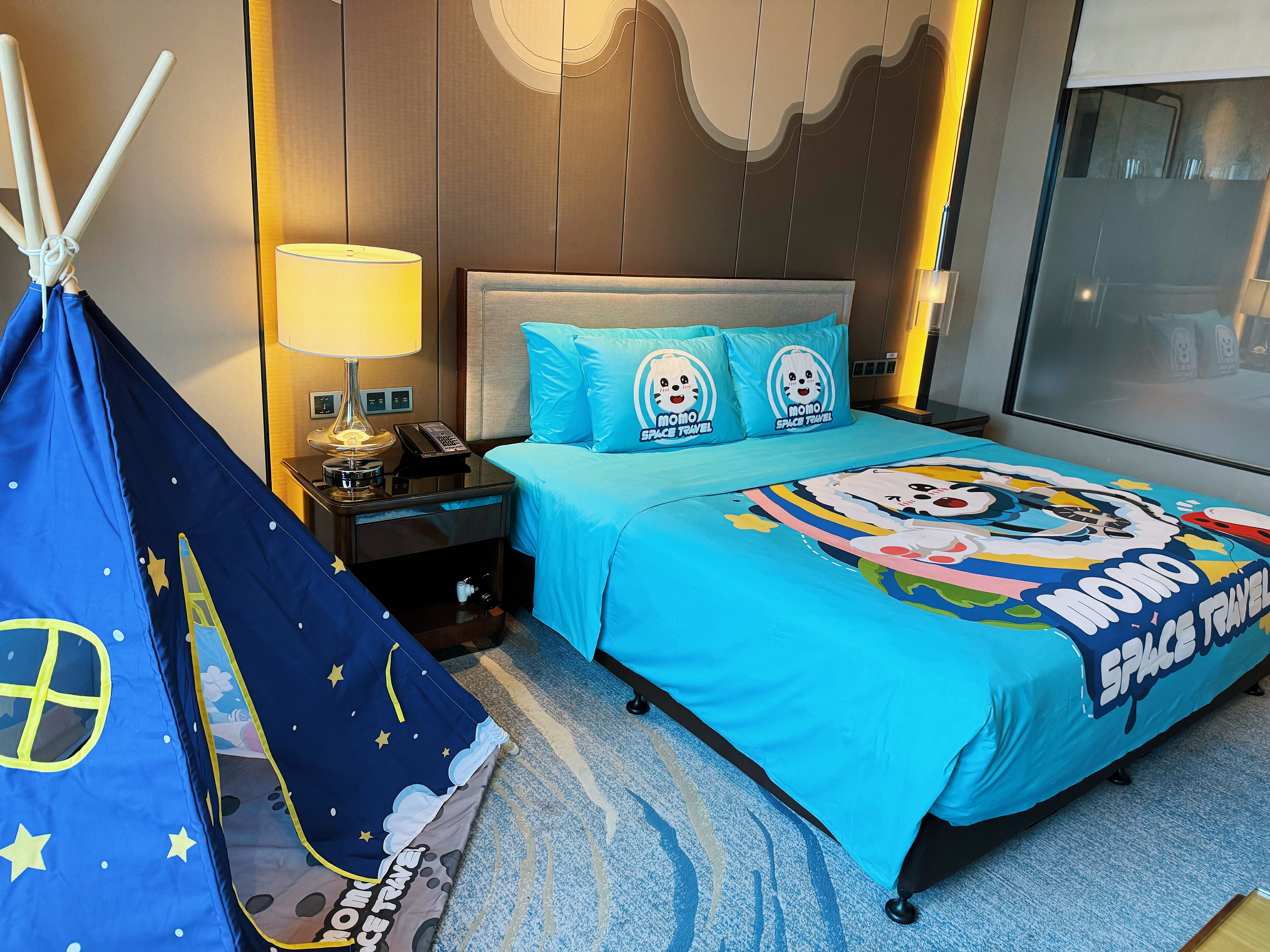 MOMO亲子主题大床房（乾湿分离浴室+浴缸+小童用品）