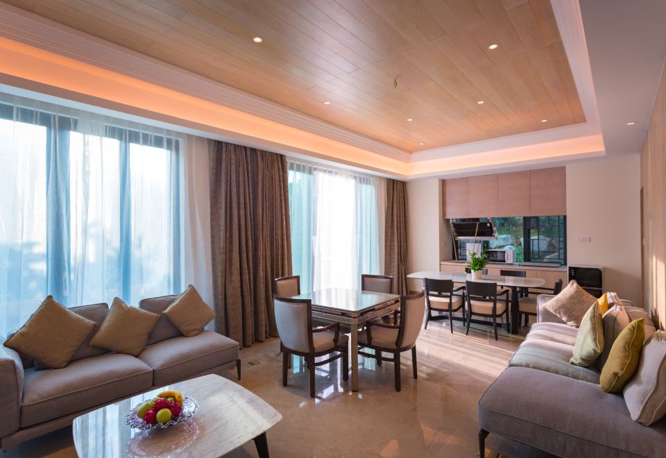 Regal Palace Hot Spring Hotel GuangzhouV16 Villa - 5-Room (Private pool, soaking tub, mahjong)