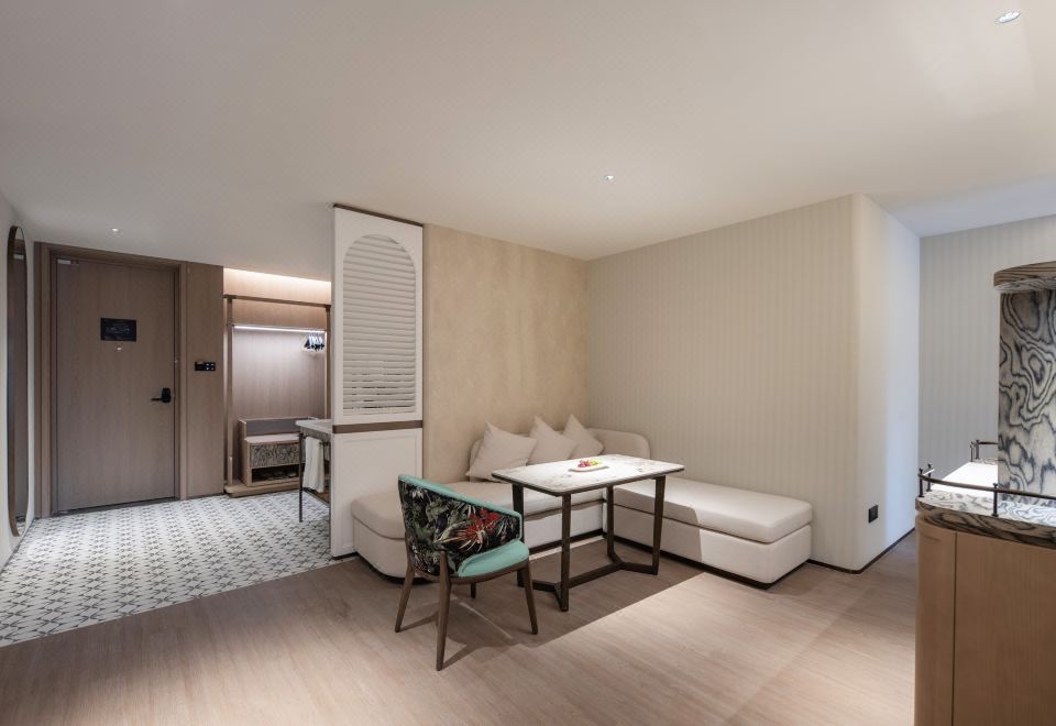 雅爵天倫行政套房（斯林百蘭床墊）