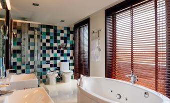 Axis Porto Business & Spa Hotel - Housity