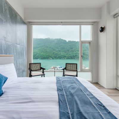 Deluxe Quadruple Room With Lake View