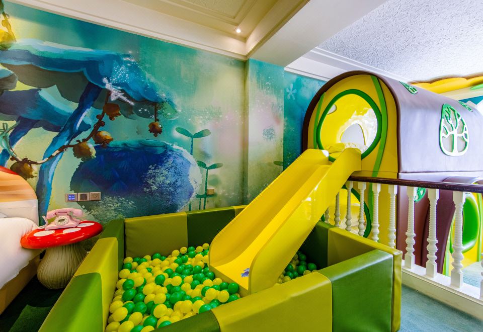 梦幻丛林家庭套房