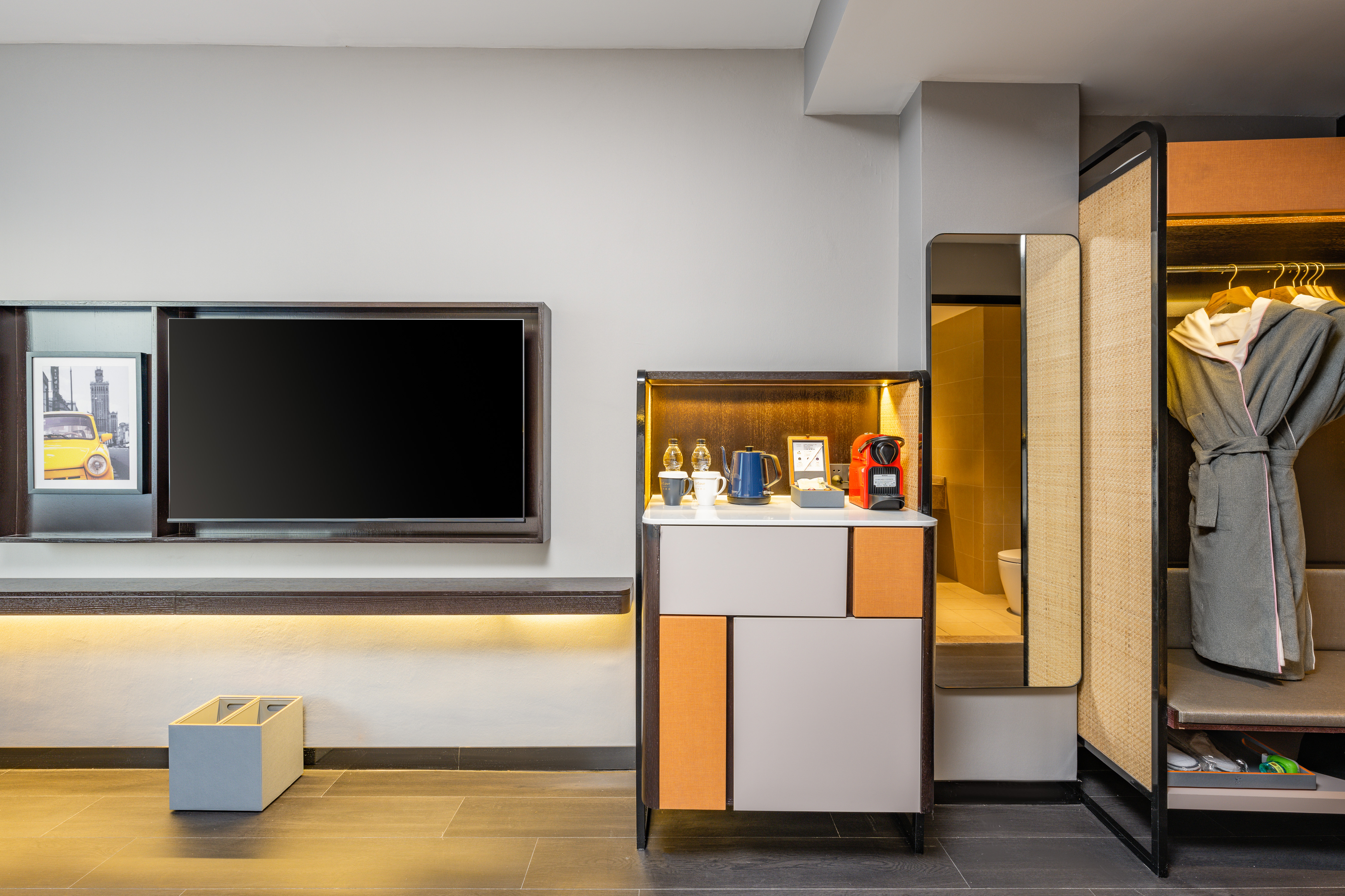 豪华大床房（智能投屏+私享Coffee机+冰箱+网红浴袍）