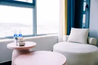 Yueshi Time Homestay (Runda Branch)