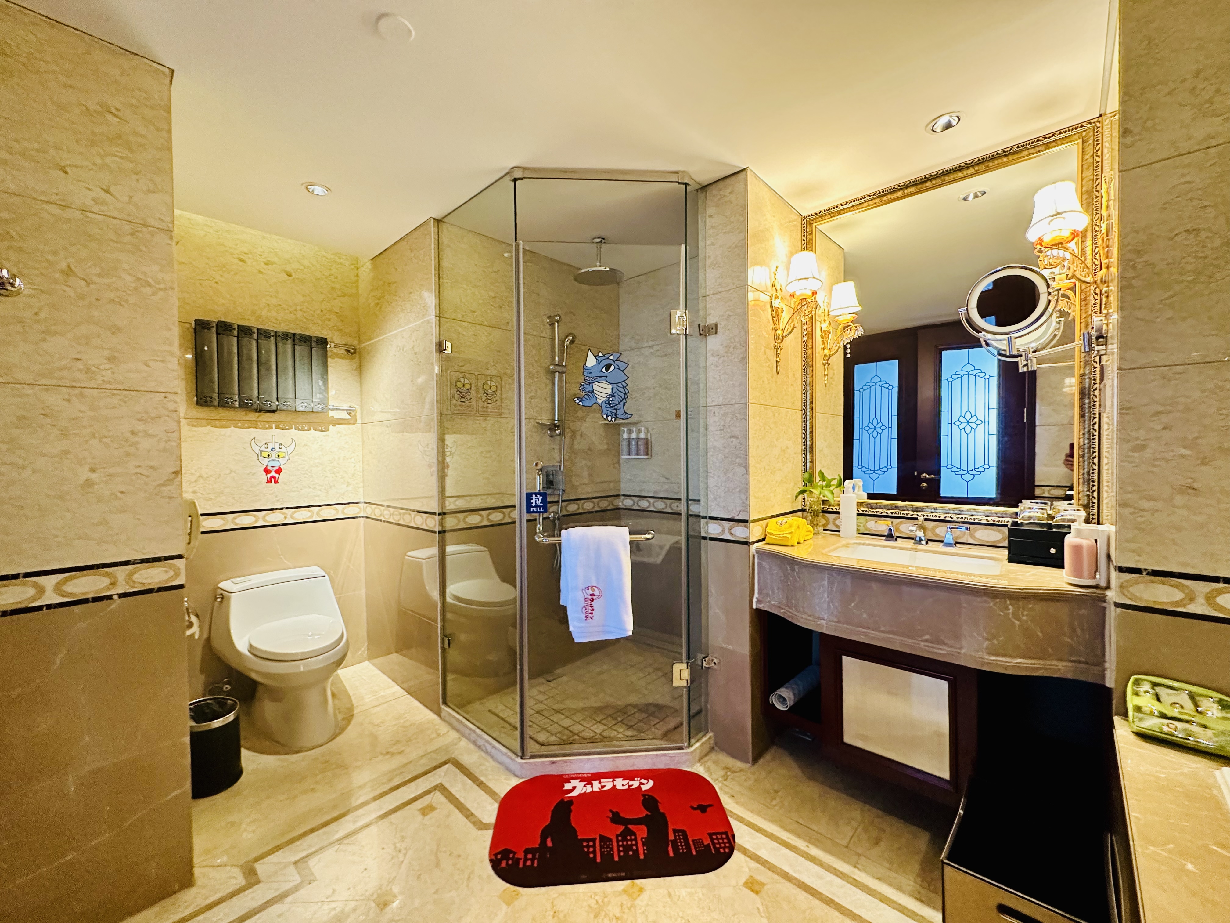 奥特曼亲子套房