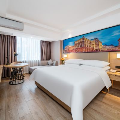 家庭套房（一室一廳+功夫茶具+小冰箱） 維也納飯店（深圳梅林店）優惠