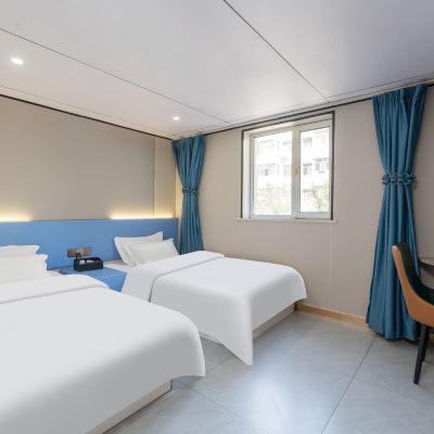 豪華雙床房（公區自助洗衣+助眠床墊） 新合創意飯店（區中醫醫院店 ）優惠