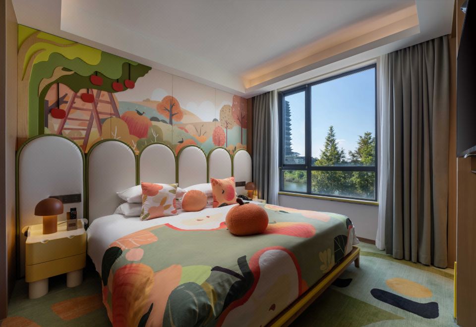 果乐园湖景家庭房