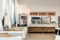 Luoping Hotel
