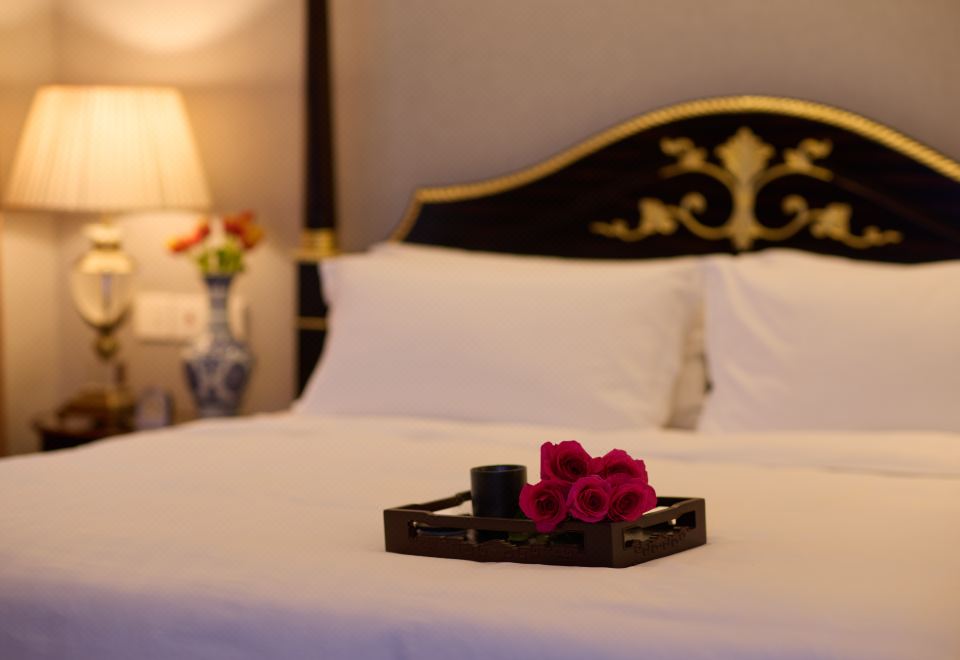 Jin Jiang Park Hotel ShanghaiSpecialty Suite