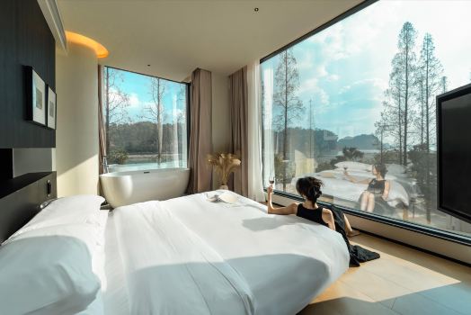 Lex River View Hotel