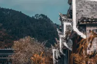 Erduo Youhongle River View Hostel (Fenghuang Old Town) Отели в г. 