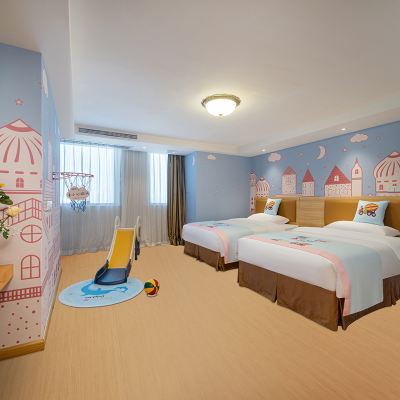 親子玩樂三床套房 維也納國際飯店（湛江萬達廣場店）優惠