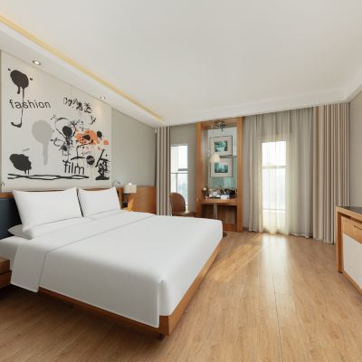 精選大床房[浴缸+全景落地陽台+小冰箱] 桔子水晶無錫南長街飯店優惠