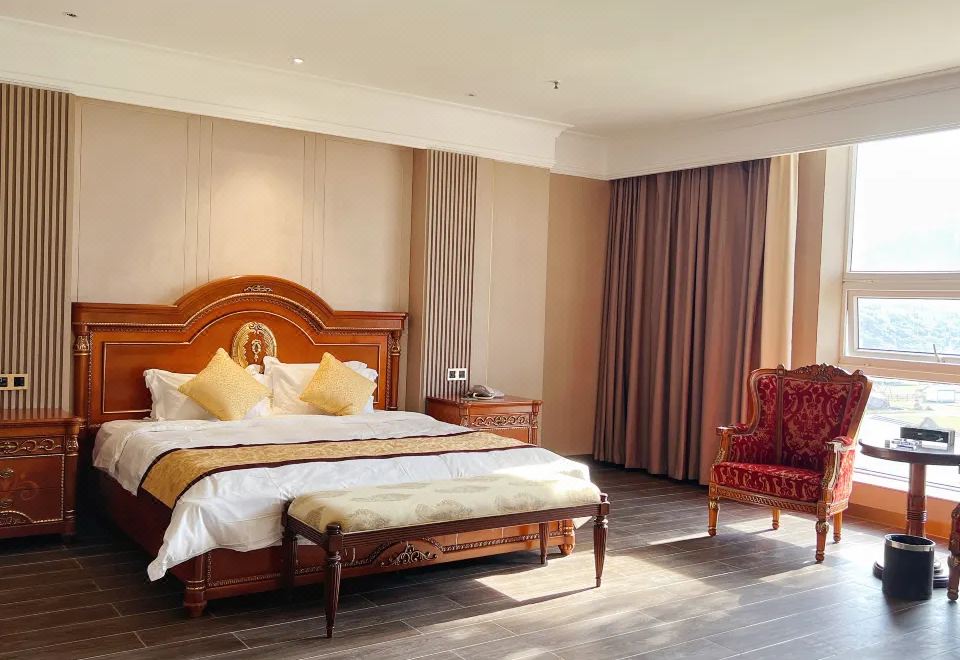 至尊套房（3房2厅）