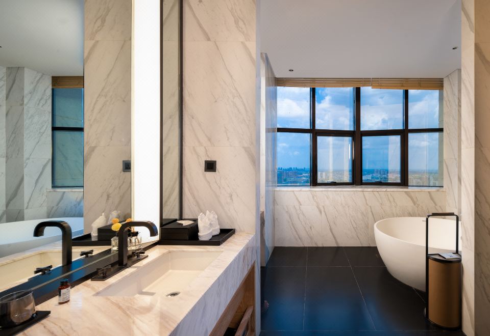 Wellton Royal Garden HotelSuite