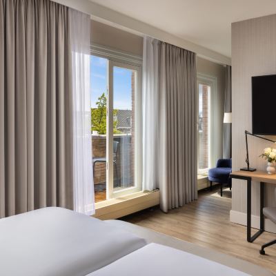 Standard Balcony Room NH Amsterdam Centre Promo Code