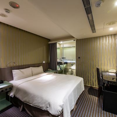 經濟雙人房(無窗)(無景觀)(晚上21:00晚上後入住) 台北峻美精品商旅｜自助入住優惠