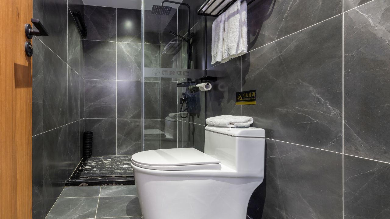 雅致大床房+静谧舒适+minibar