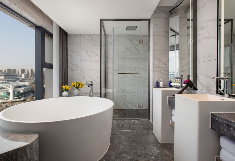 情侣开放式套房