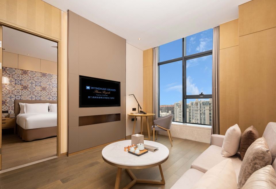 豪华城景套房-一揽鹭岛风华