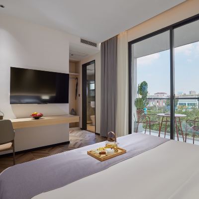 陽台景觀大床房 廈門山尋·崎墅錦院飯店（廈門北站工學院店）優惠