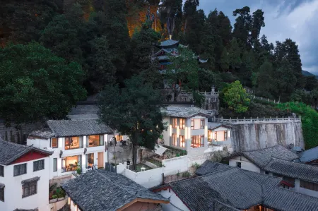 Lijiang Old Town Chunshi·Zhiyi Guan Ancient Town Panoramic B&B