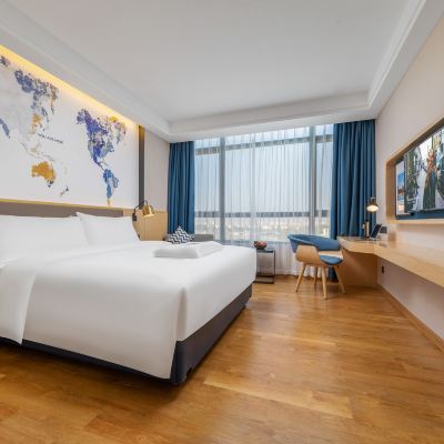 商務大床房 凱里亞德酒店（汕頭高鐵站東廣場店）優惠