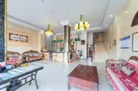 Poyang Yingke Business Hotel