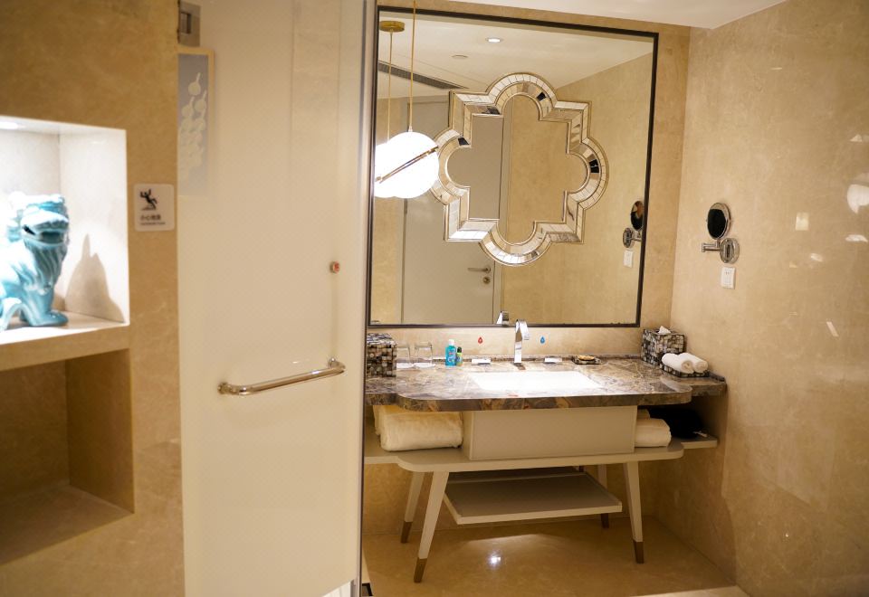 尊享全景套房（私享coffee机+衞洗丽+尊享按摩椅）