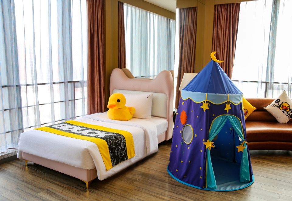 B.duck星品亲子主题全景大床房