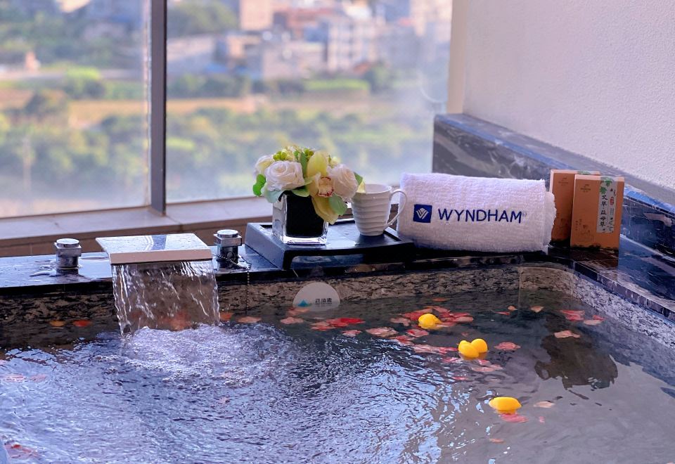 Wyndham NankunshanSuperior 2-bed Room