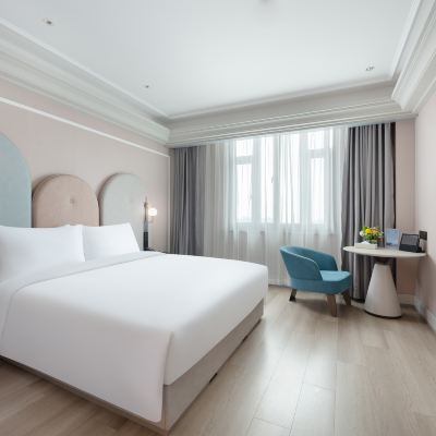 豪華大床房（手機投屏+小冰箱+智能馬桶+保險櫃） 上海共康美侖飯店優惠